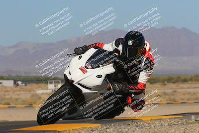 media/Oct-08-2022-SoCal Trackdays (Sat) [[1fc3beec89]]/Turn 9 Inside (10am)/